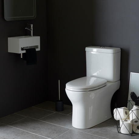 un WC à poser avec cuvette rimless