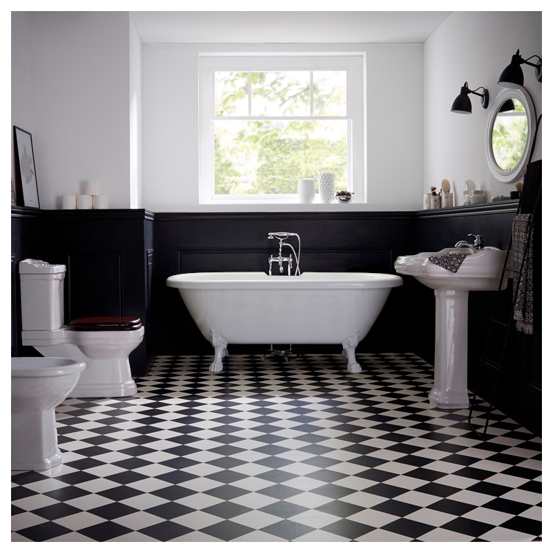 baignoire ancienne avec pieds patte de lion