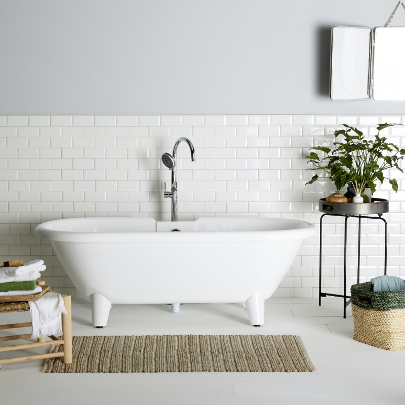 Baignoire îlot blanche sur pied